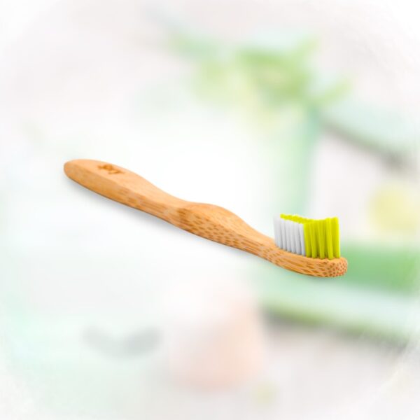 cepillo de dientes de bambu